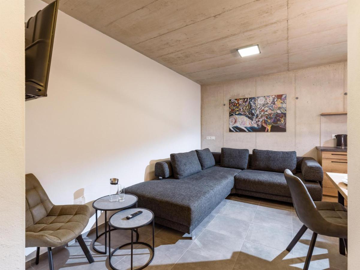Appartement Black Mountain Fuegen Ngoại thất bức ảnh